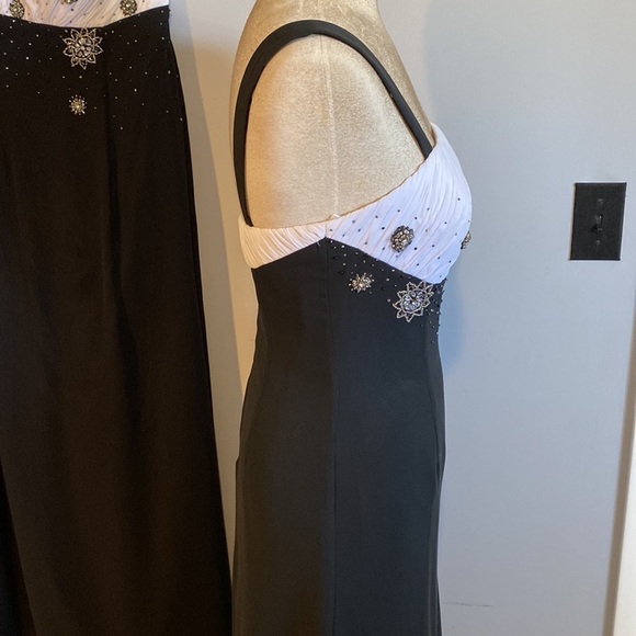 NWT SALLY USA THE SALLY DRESS,STRAPLESSOR 1 STRAP, BEADED BUST, beautiful SZ6/8 - Picture 6 of 16